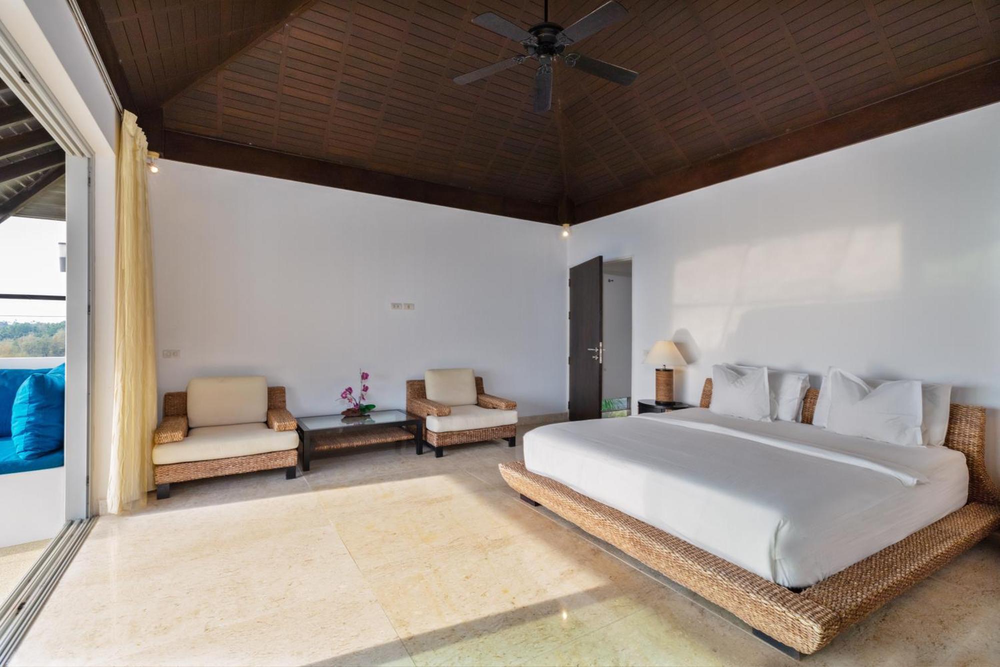 Surin Heights Villa Номер фото